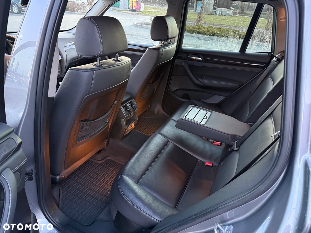 BMW X3 xDrive28i - 22