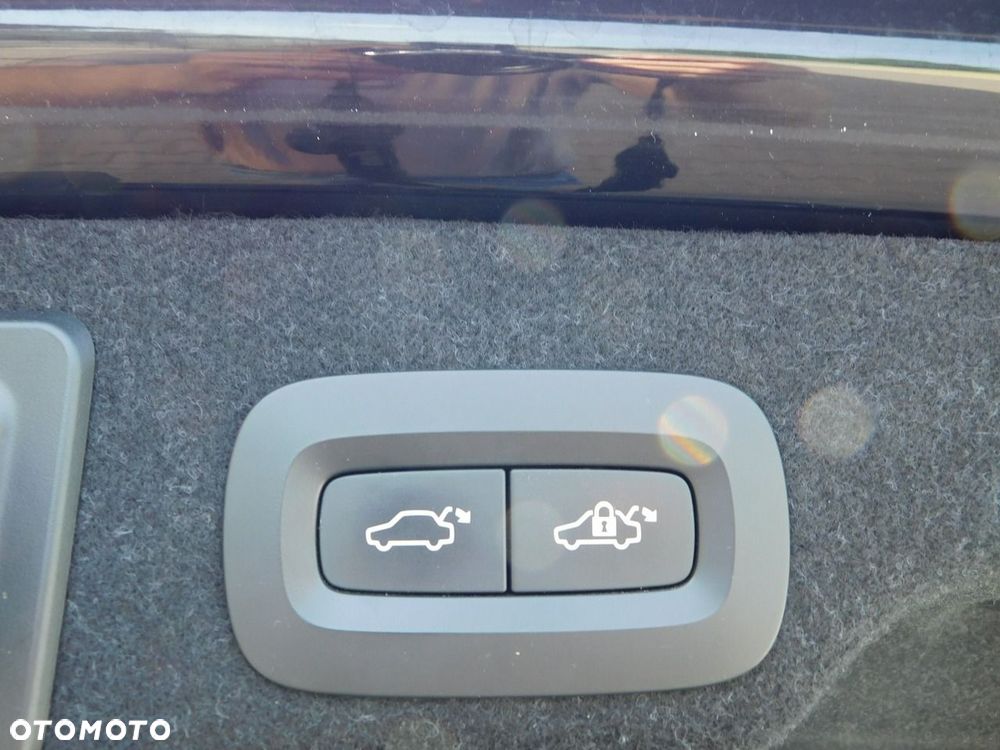 Volvo S90 - 28