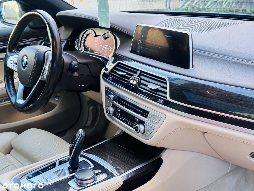 BMW Seria 7 730d - 28