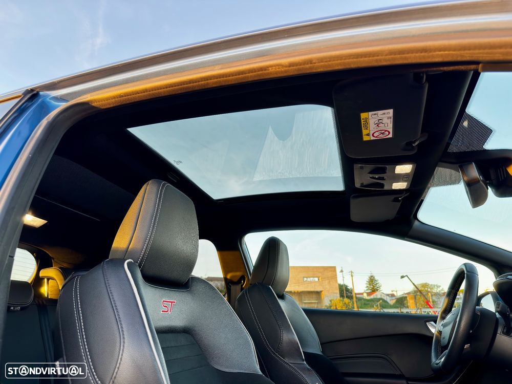 Ford Fiesta 1.5 EcoBoost ST High - 33