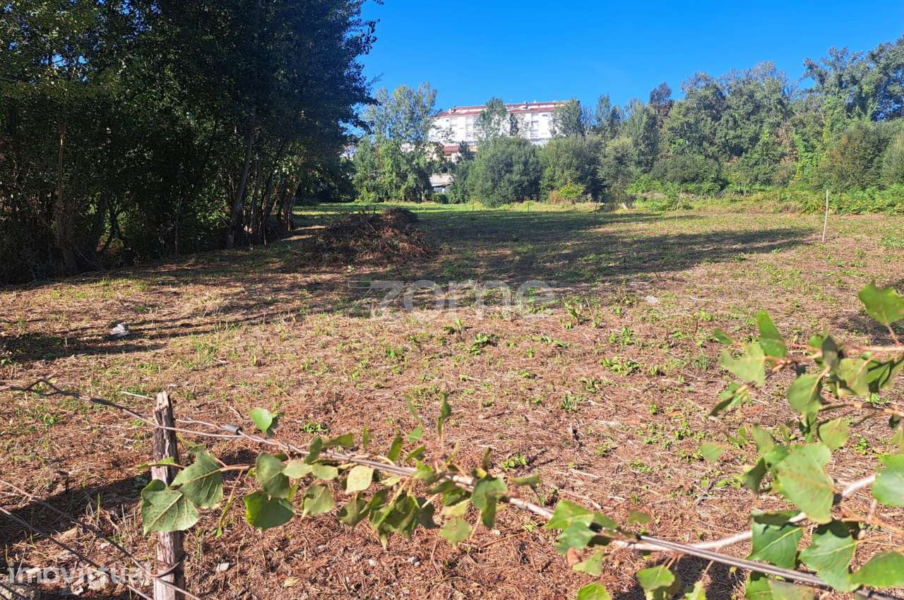 Terreno rustico Loureira, Vila Verde - Grande imagem: 3/4