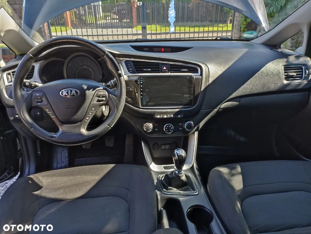 Kia Ceed - 15