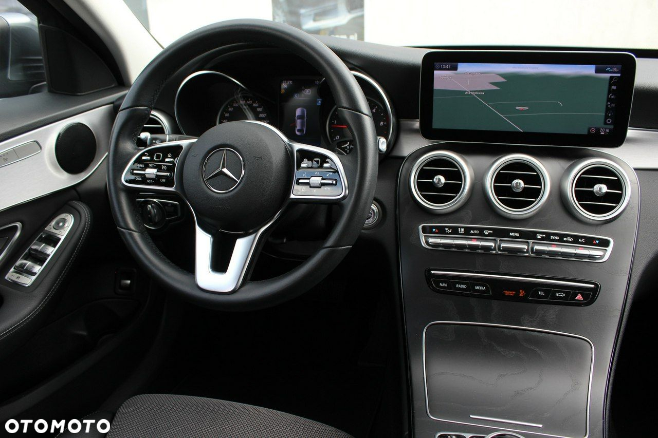 Mercedes-Benz Klasa C - 29