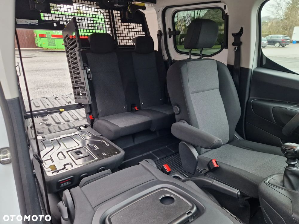 Opel Combo Maxi Brygadówka 5 Osób - 21