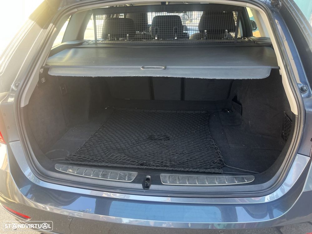 BMW 320 d Line Sport - 17