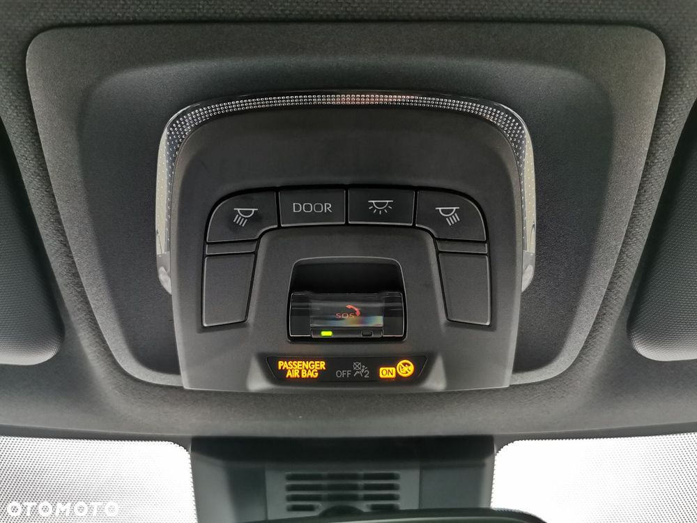 Toyota Corolla 1.8 Hybrid Comfort - 24