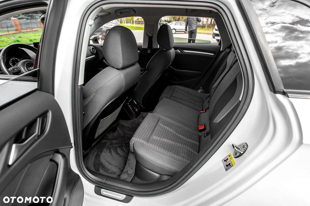 Audi A3 Sportback 2.0 TDI quattro S line Sportpaket - 23