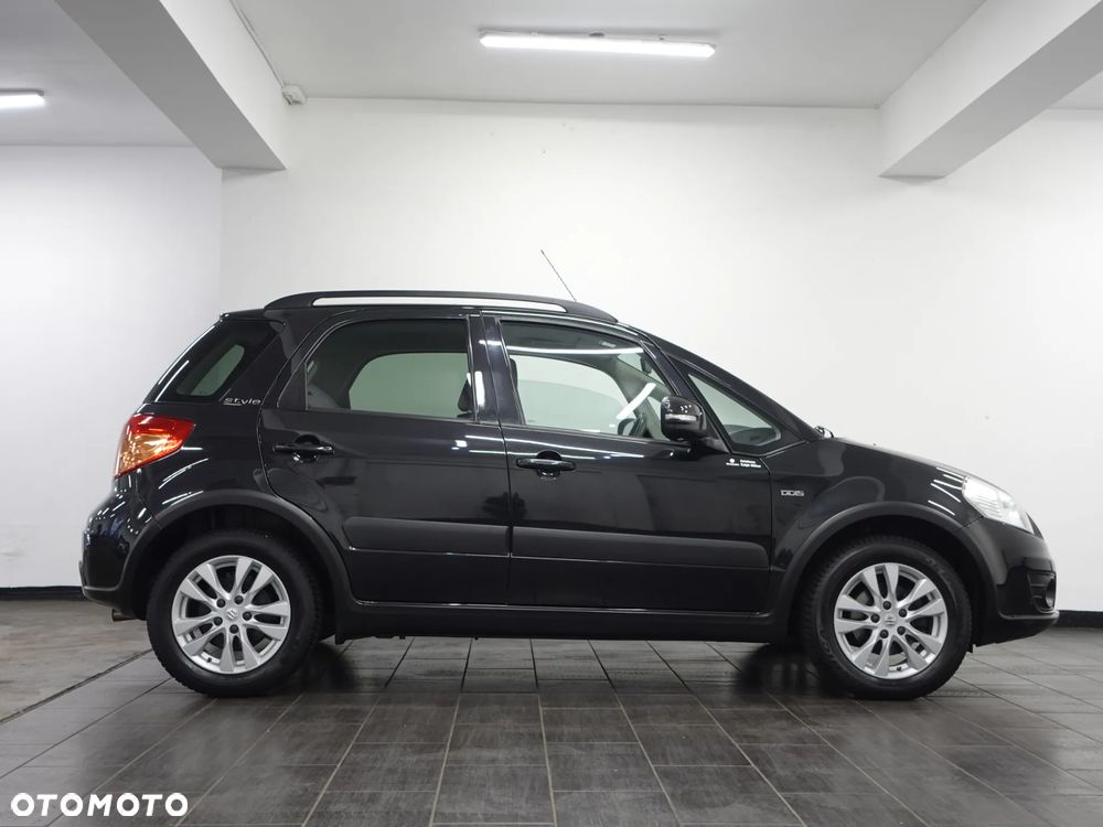 Suzuki SX4 2.0 DDiS 4x2 Style - 10