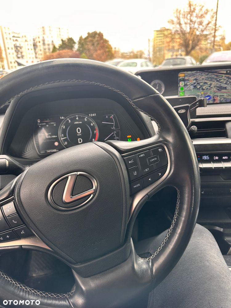 Lexus UX - 2