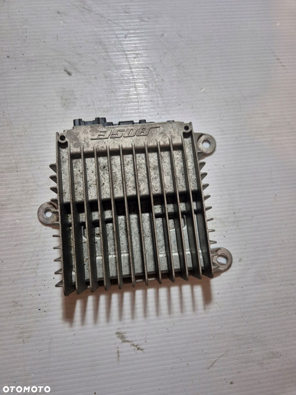 RENAULT SCENIC III LIFT WZMACNIACZ BOSE 280632729R - 3