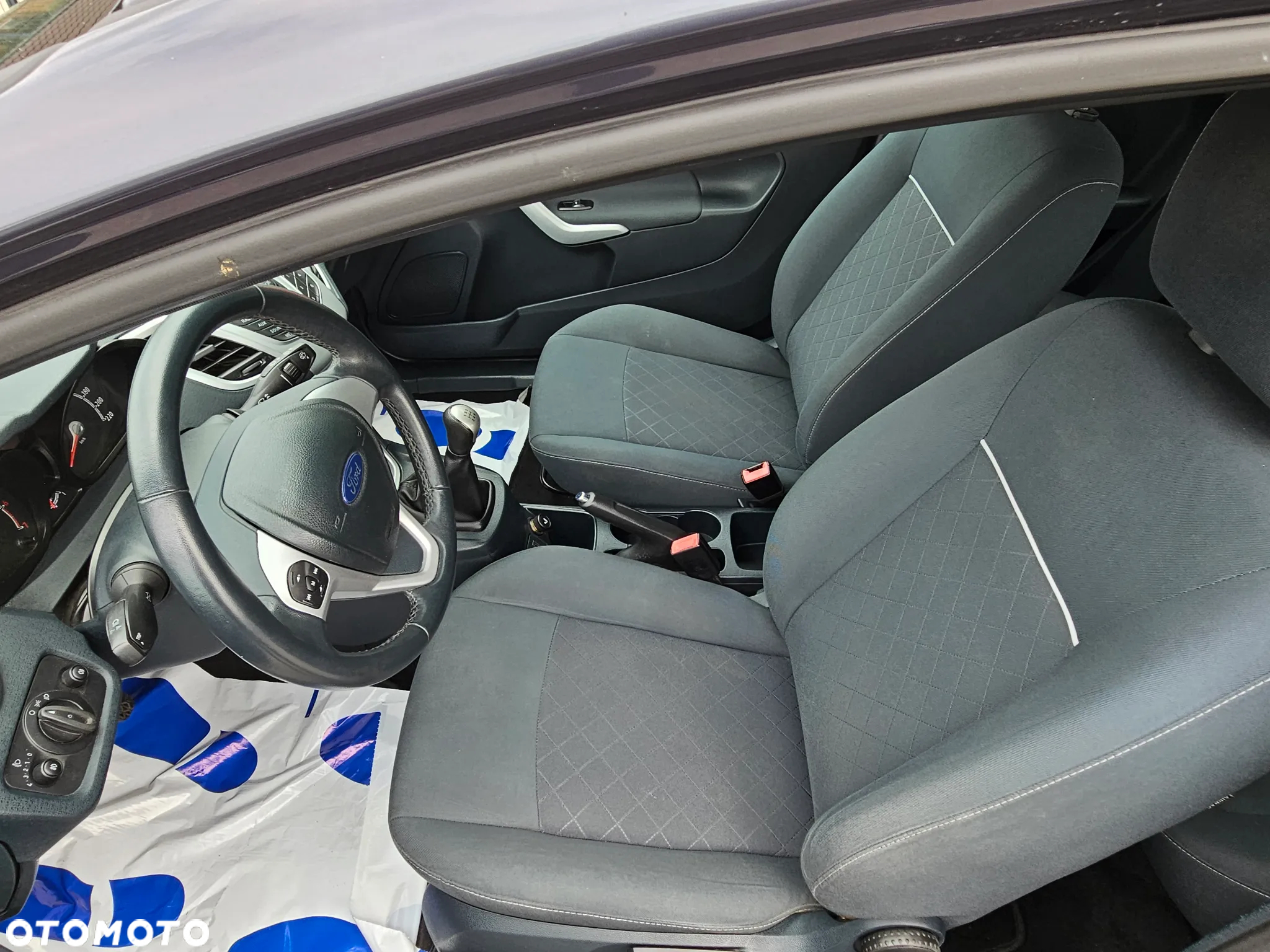 Ford Fiesta 1.25 Ambiente - 9