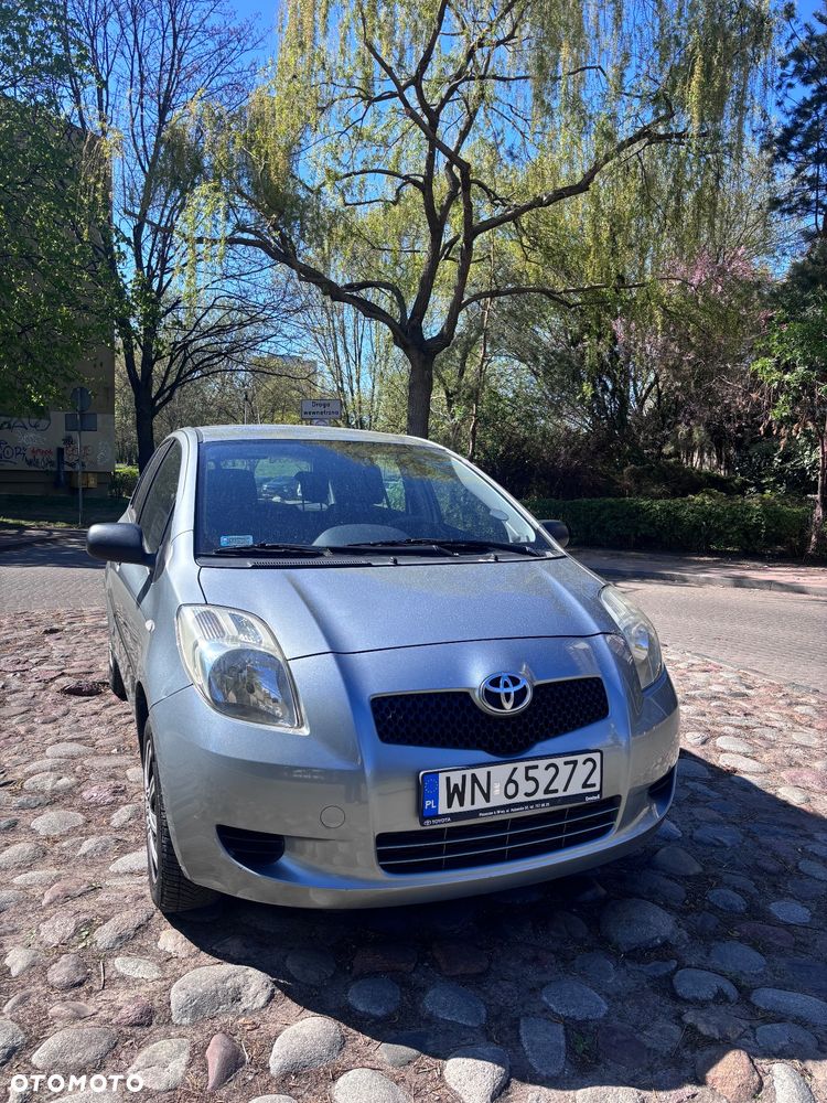 Toyota Yaris 1.0 Luna - 1