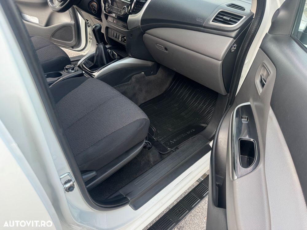 Mitsubishi L200 - 18