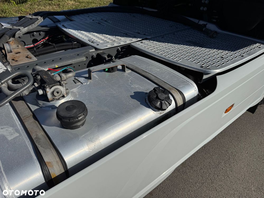 DAF - 8