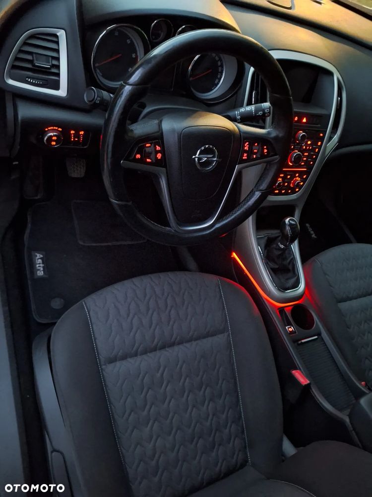 Opel Astra 1.7 CDTI Cosmo - 21