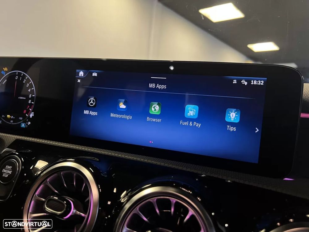 Mercedes-Benz A 250 Limousine e AMG Line - 22