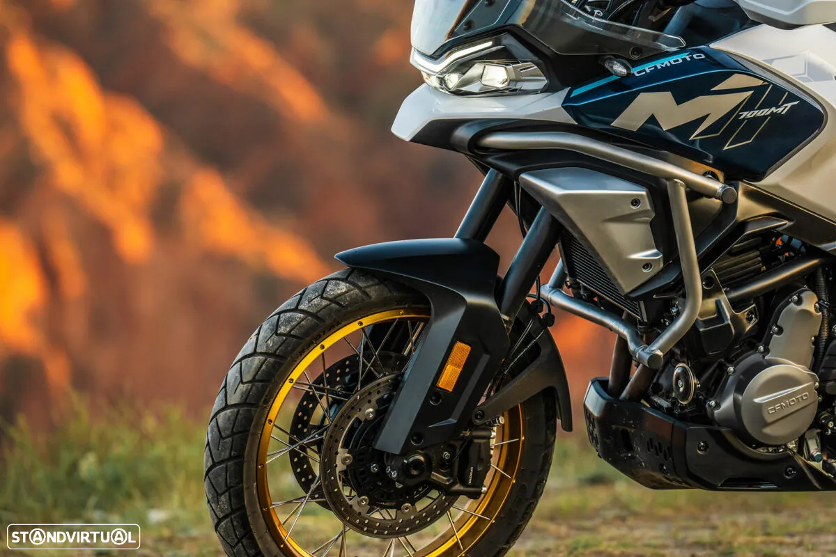 CF Moto 700MT ADV Nova - 8