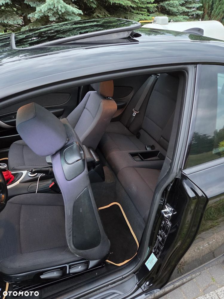 BMW Seria 1 120d Edition Sport - 36