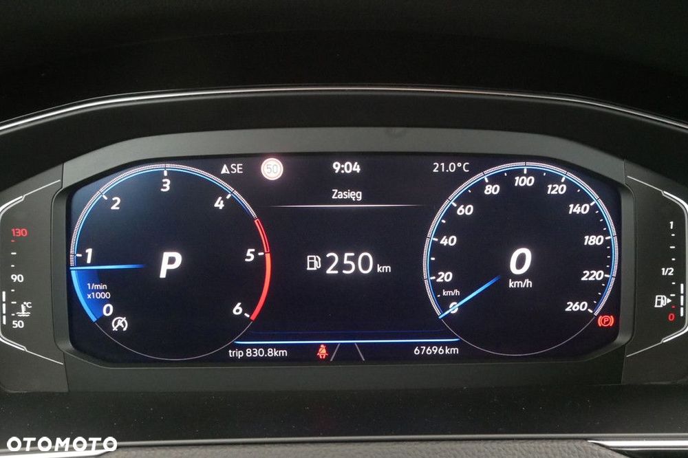 Volkswagen Passat Variant 2.0 TDI SCR Business DSG - 9