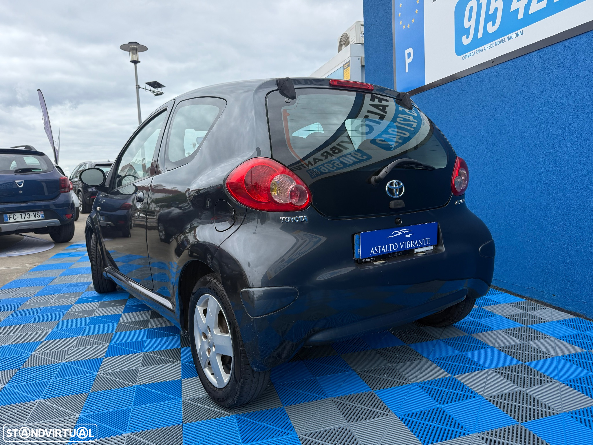 Toyota Aygo 1.0 + AC - 3