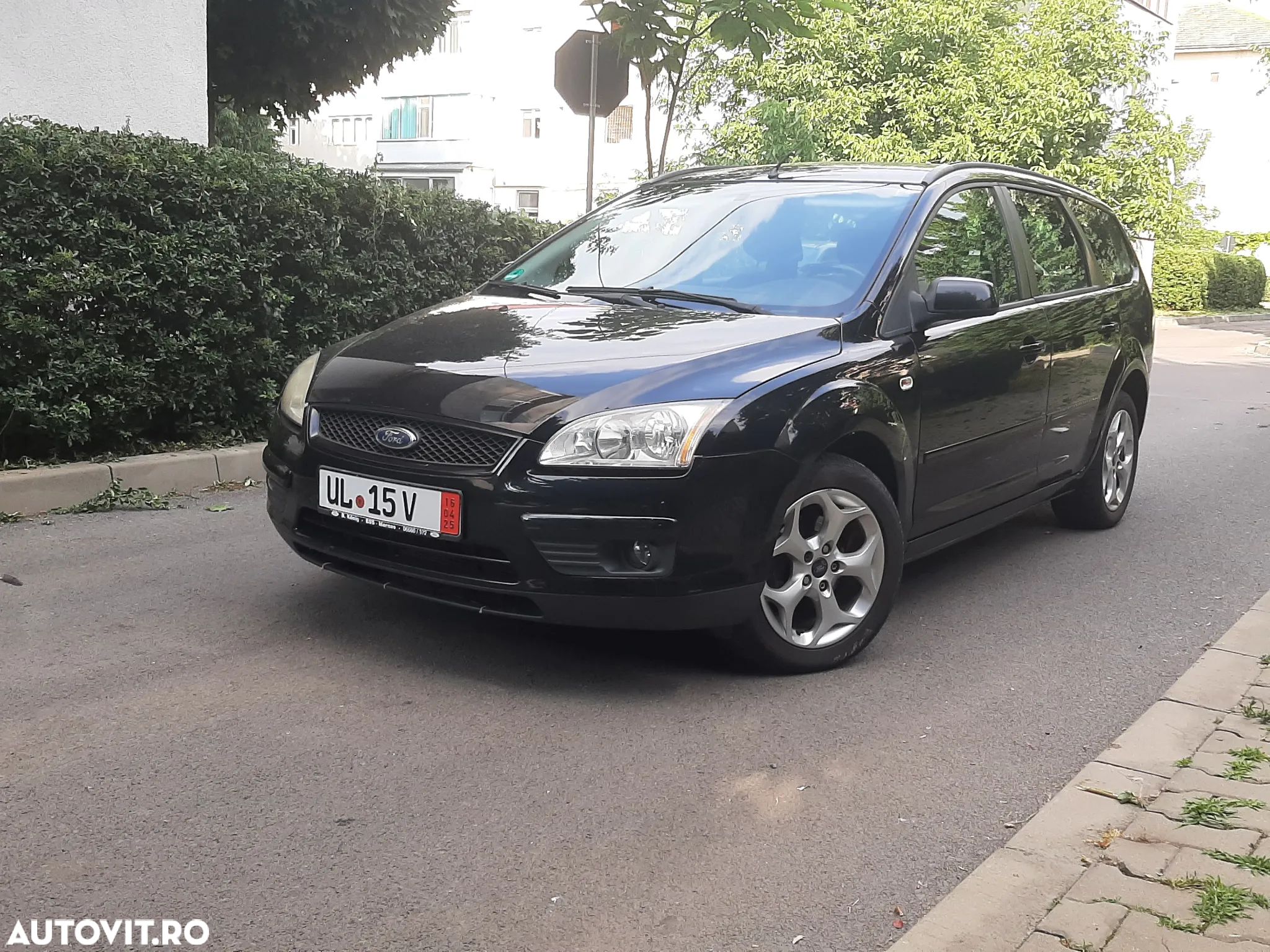 Ford Focus 1.8 Black Magic - 1