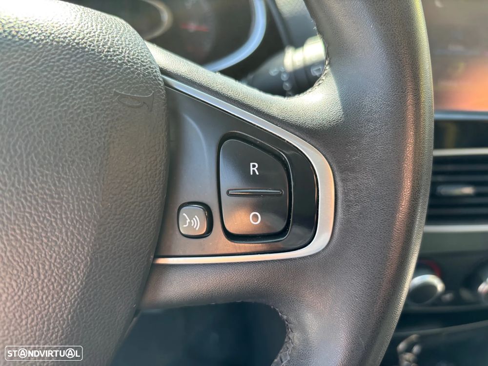 Renault Clio Sport Tourer 0.9 TCe Limited Edition - 17