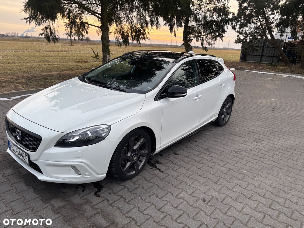Volvo V40 Cross Country - 3