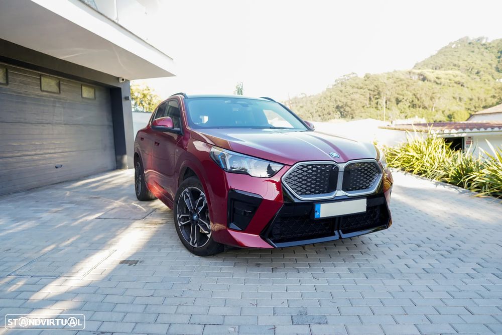 BMW iX2 eDrive20 Pack Desportivo M - 1
