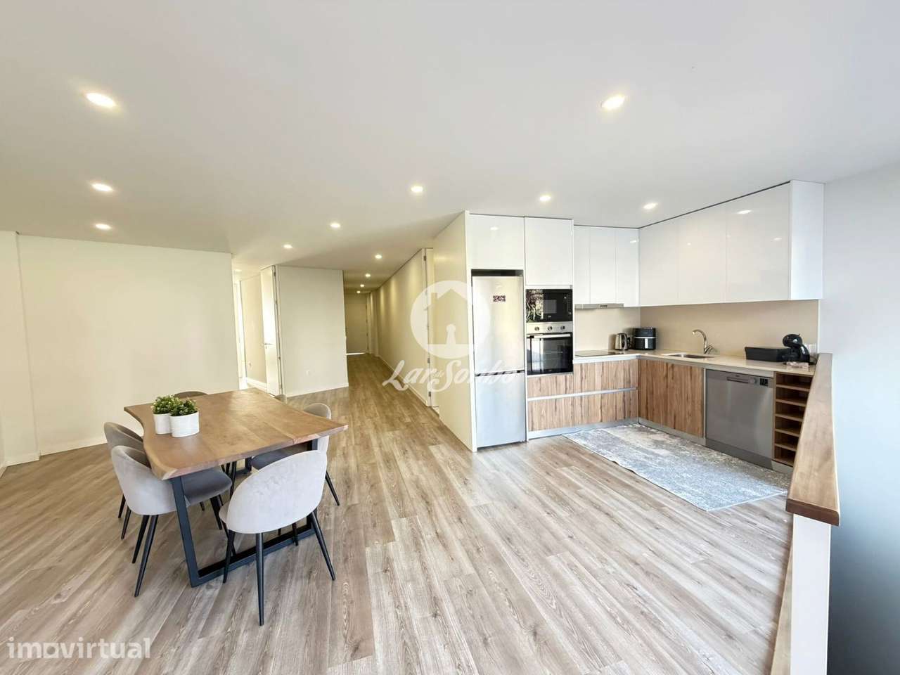 Apartamento T2+1 Como Novo com Terraço e Garagem | Vila do Conde