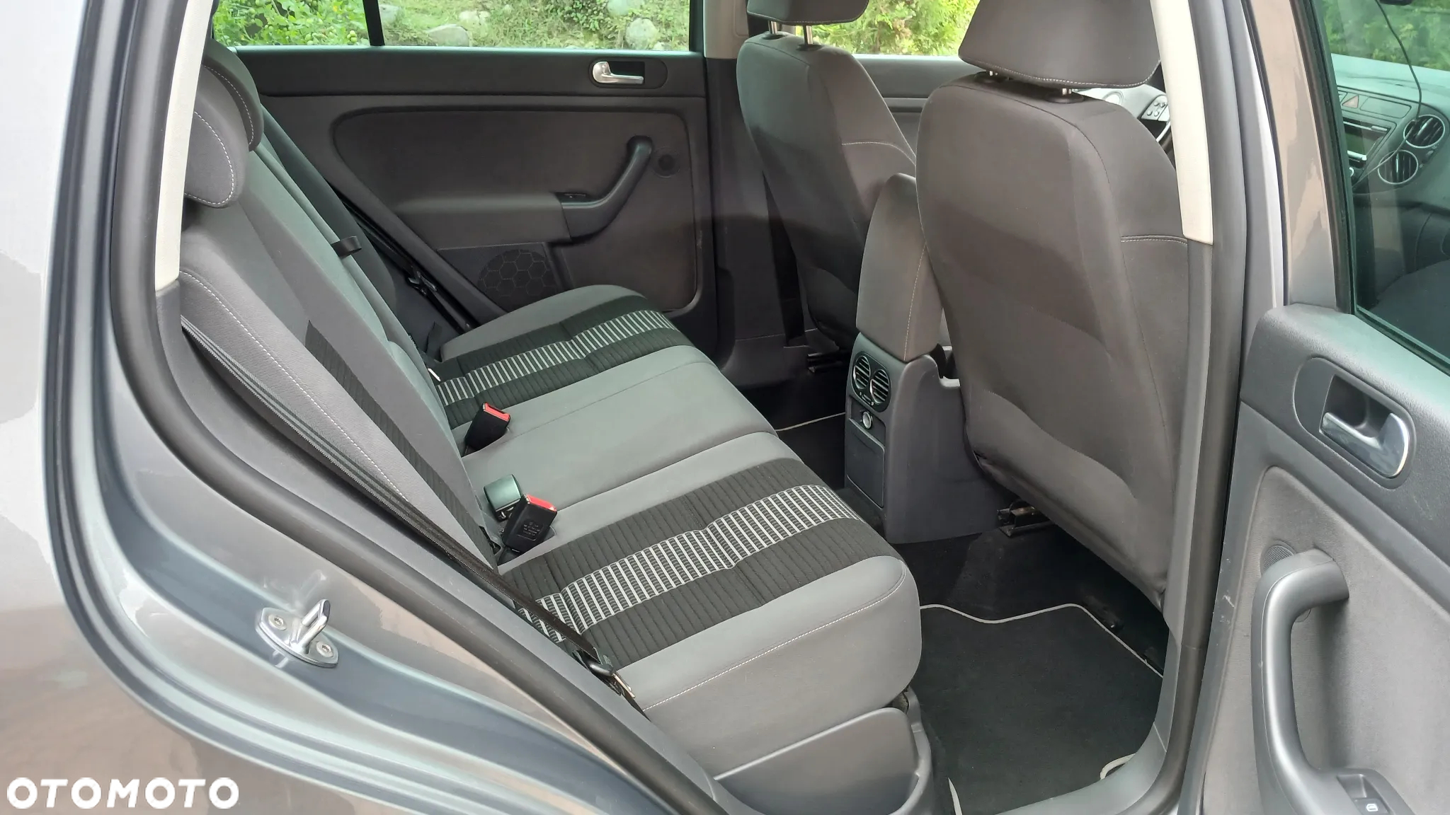 Volkswagen Golf Plus - 10