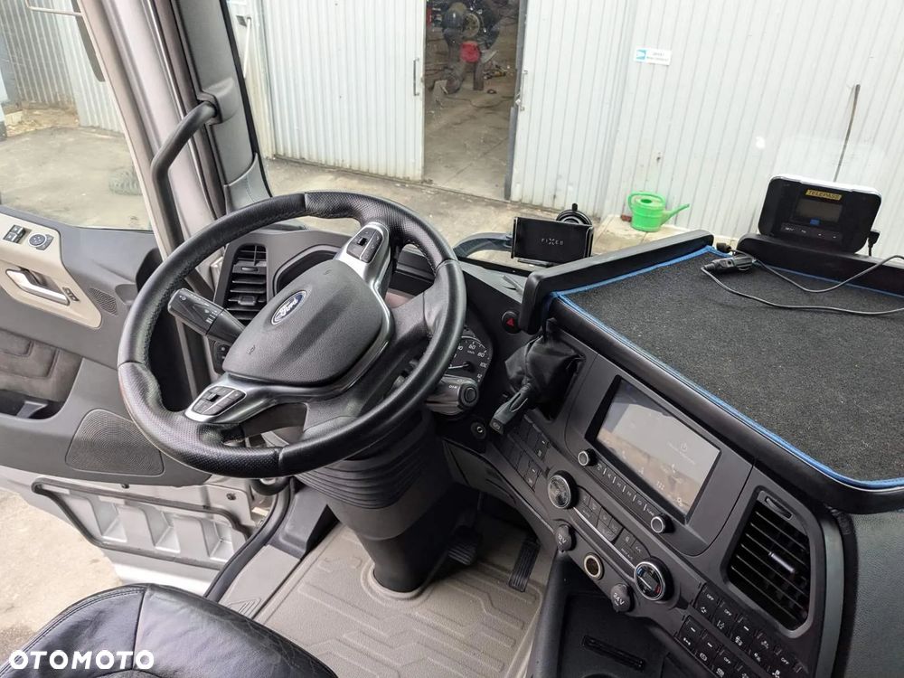 Ford F MAX 500 - 12