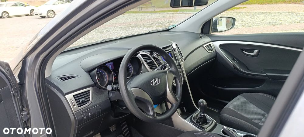 Hyundai i30 1.4 Trend - 10