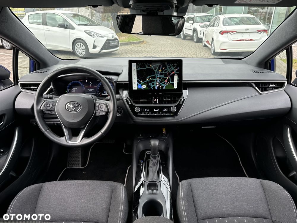 Toyota Corolla - 12