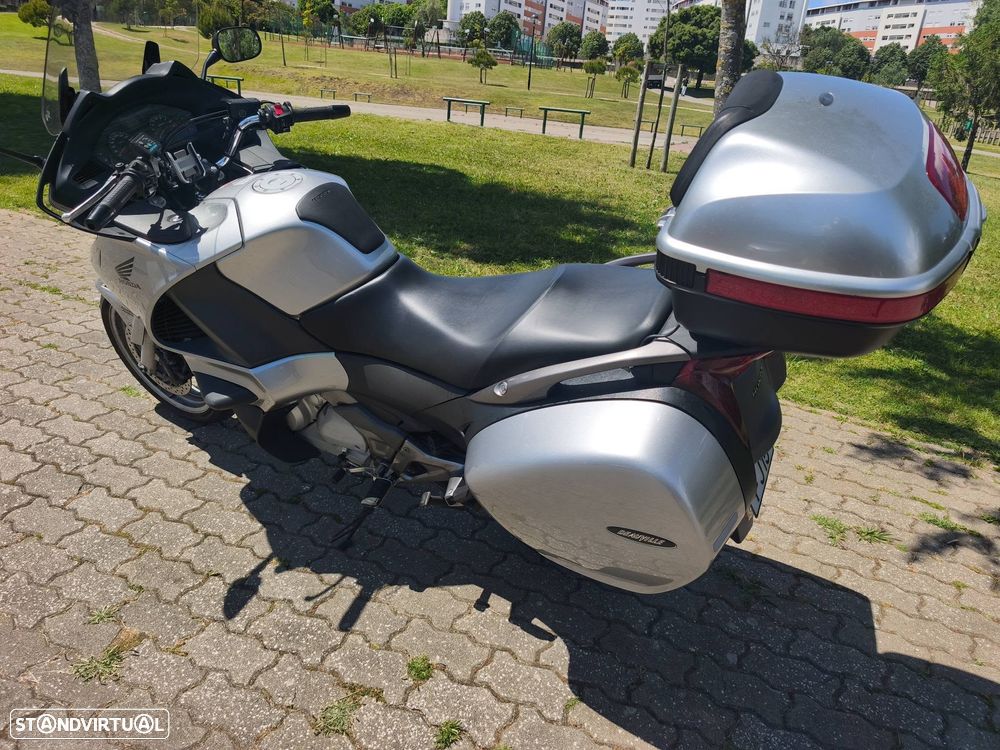 Honda Deauville 700 Abs - 11