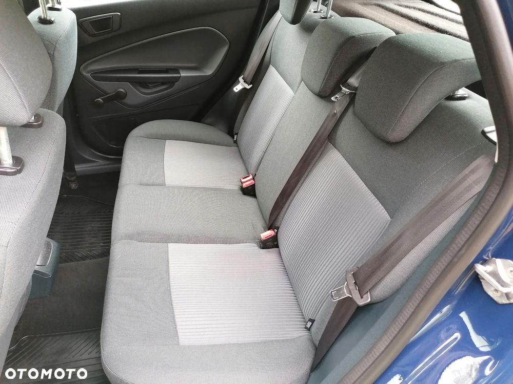 Ford Fiesta - 19