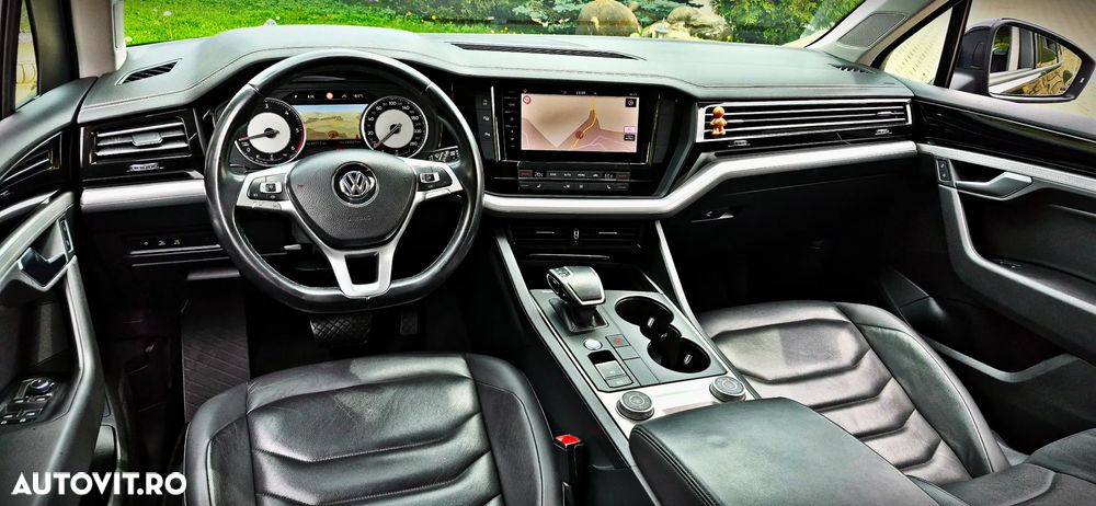 Volkswagen Touareg 3.0 V6 TDI SCR 4Motion Automatik Elegance - 24