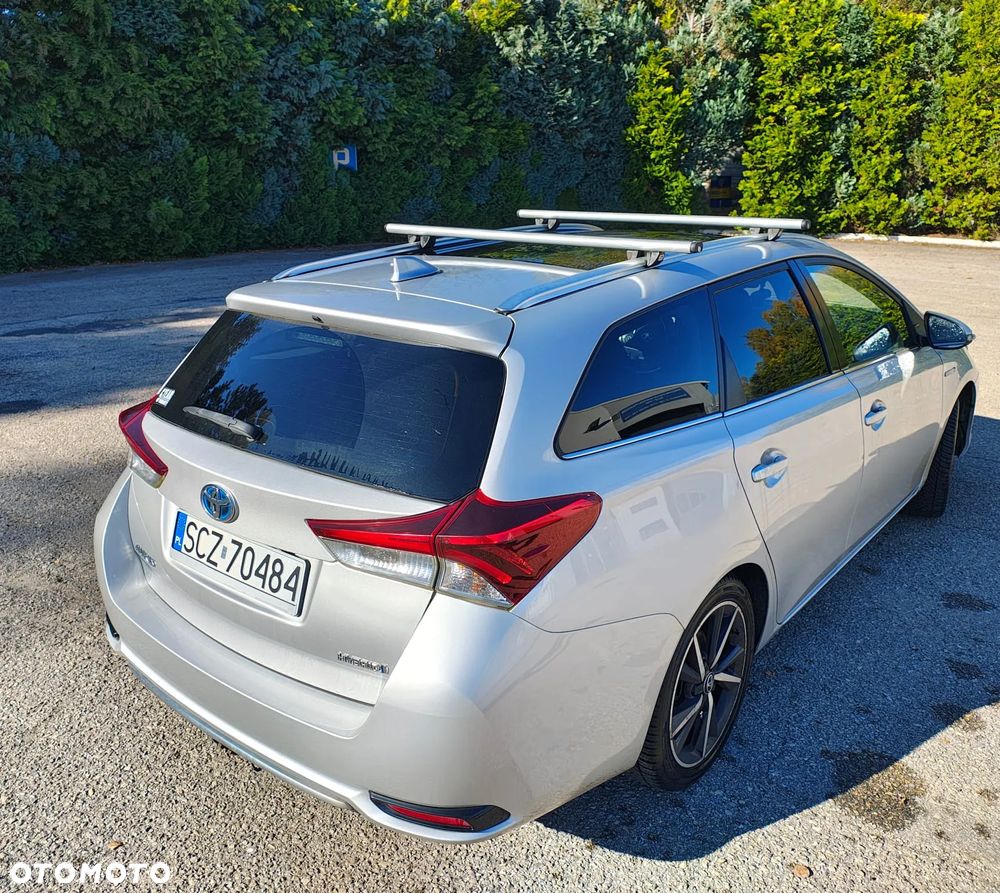 Toyota Auris Hybrid 135 Comfort - 2