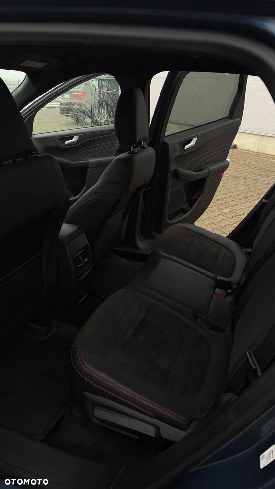 Ford Kuga 2.5 Duratec FHEV 4x4 ST-LINE X - 14