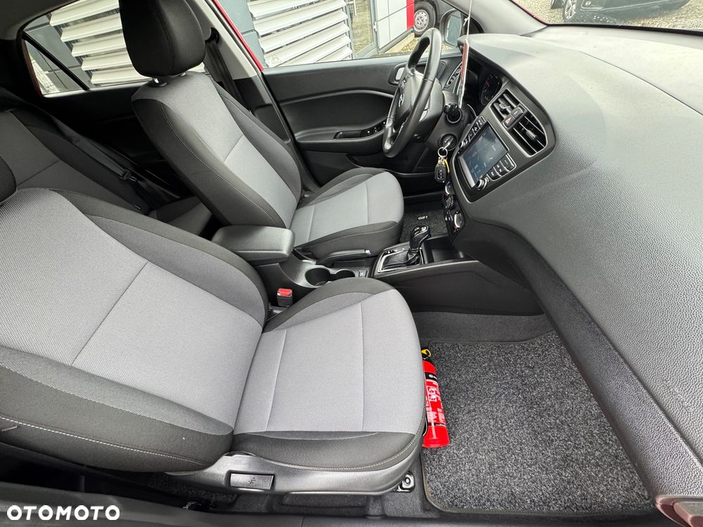 Hyundai i20 - 12