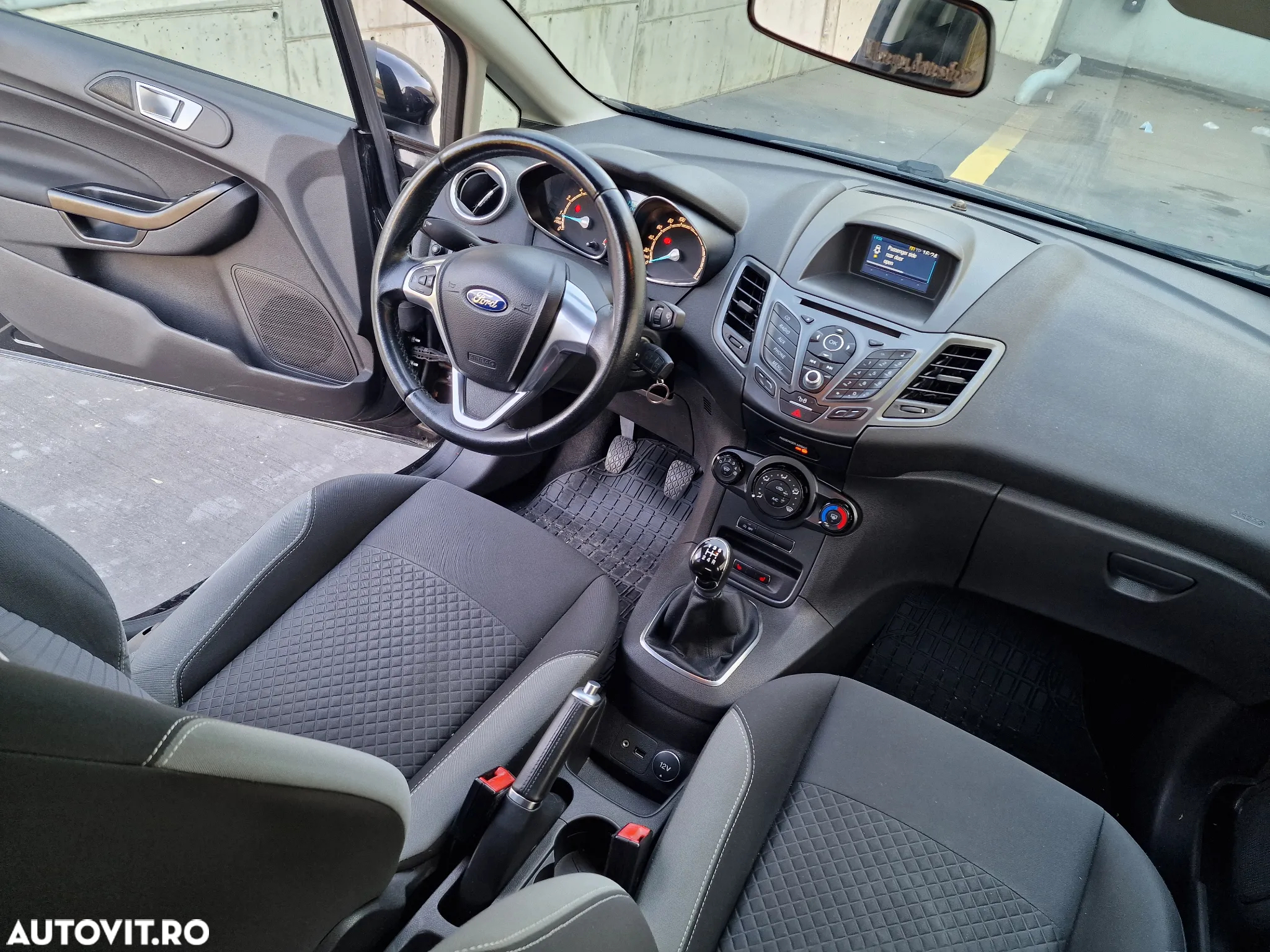Ford Fiesta 1.0 EcoBoost S&S TITANIUM VIGNALE - 5
