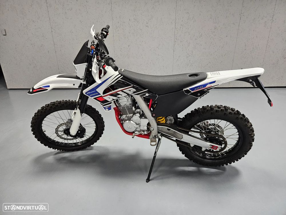 AJP 125 SPR Enduro - 1