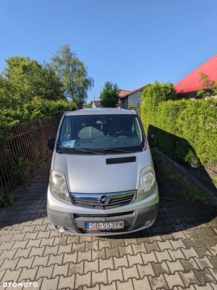 Opel Vivaro - 8