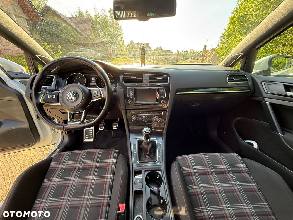 Volkswagen Golf VII 2.0 TSI BMT GTI - 18