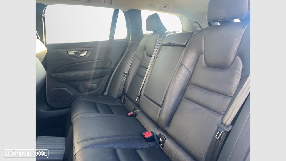 Volvo V60 2.0 T6 AWD TE Plus Bright - 14