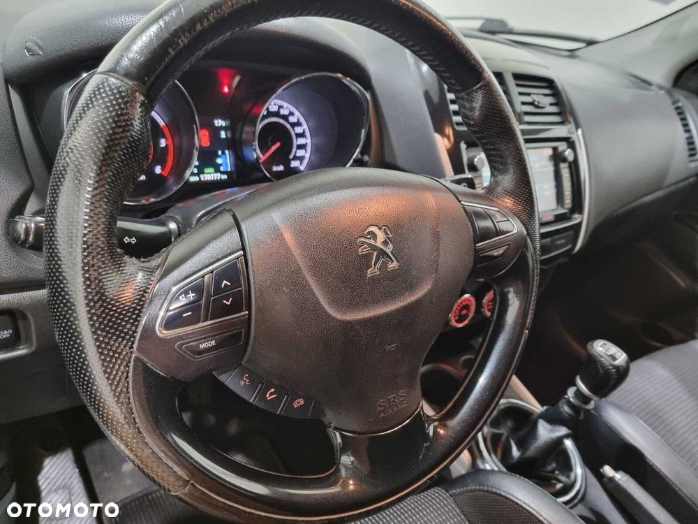 Peugeot 4008 - 15