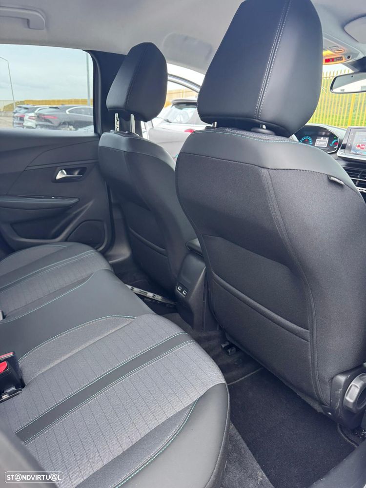 Peugeot e-208 51 kWh Allure - 9