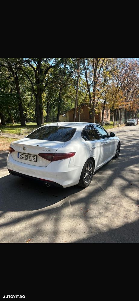 Alfa Romeo Giulia - 5