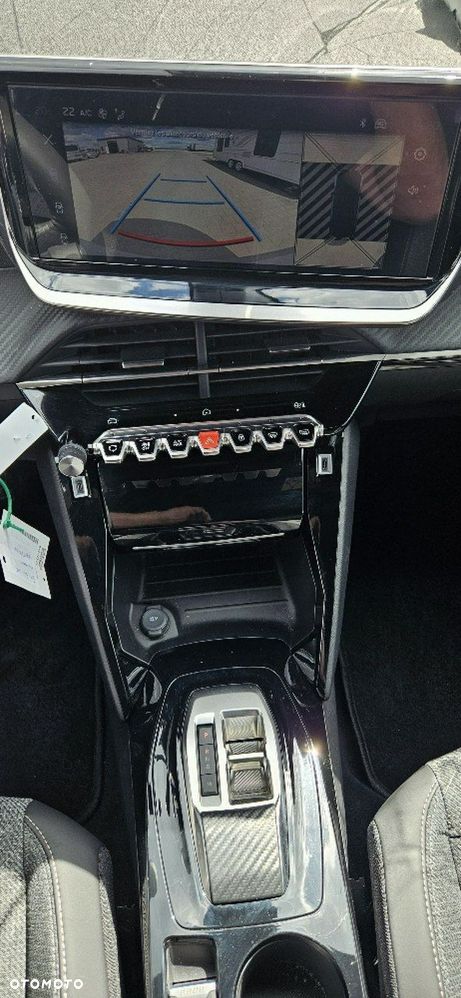 Peugeot 2008 - 10