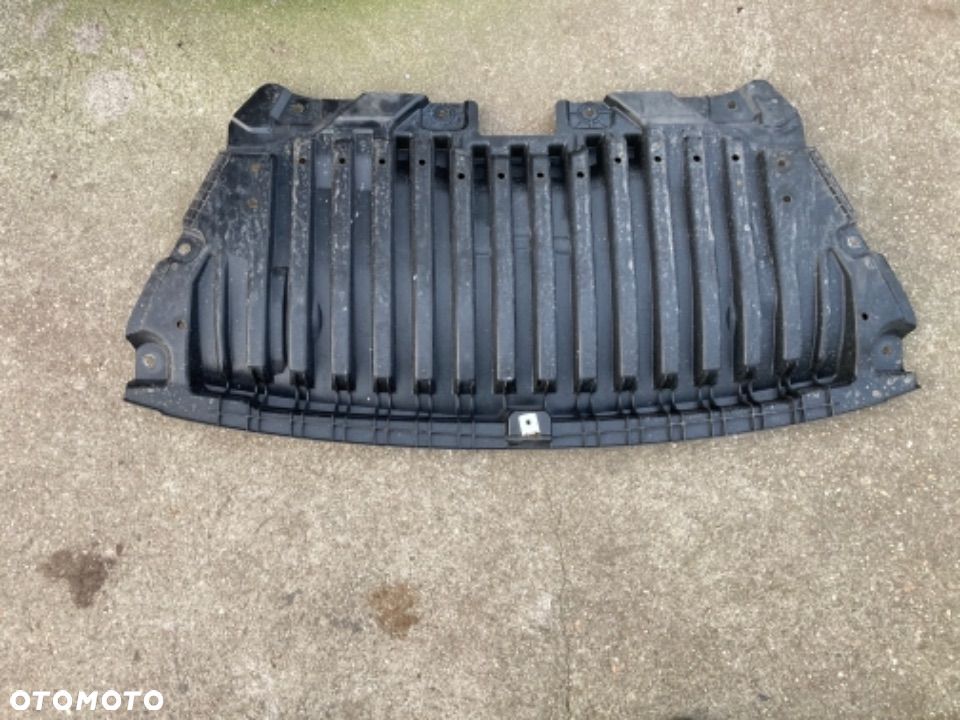 Mercedes E Klasa 213 płyta pod zderzak - 2