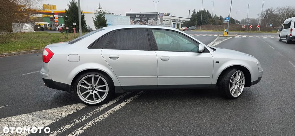 Audi A4 Limousine 1.8T - 9